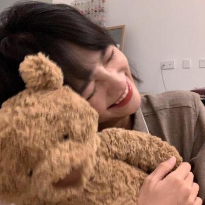 达纳·卡维:六十岁的直白男